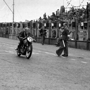 B J Smith (Norton) 1950 Junior Clubman TT