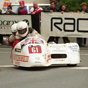 Bryan Pedder & Mark Adams (Shellbourne Honda) 1998 Sidecar TT