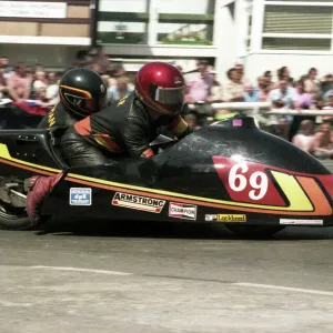 Colin Hopper & Keith Newman (CWH Armstrong) 1985 Sidecar TT