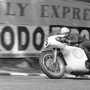 Derek Minter leaves Governors Bridge: 1961 Junior TT