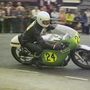 Fred Pidcock Suzuki 1976 Senior Manx Grand Prix