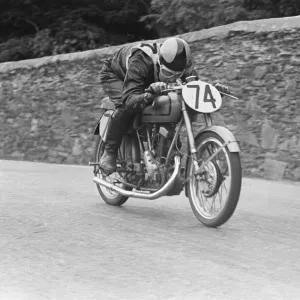 Bill Hall (Royal Enfield) 1952 Ultra Lightweight TT