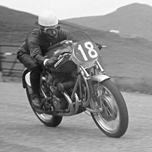 Les Graham (MV) 1953 Senior TT