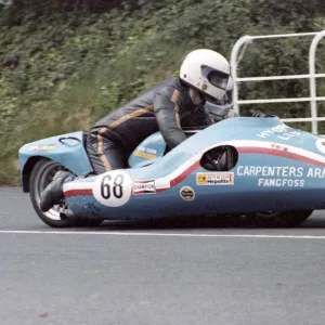 Rod Bellas & Geoff Knight (Kawasaki) 1983 Sidecar TT