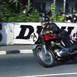 Tony Godfrey (Dunstall Dominator) 1967 Production 750cc TT