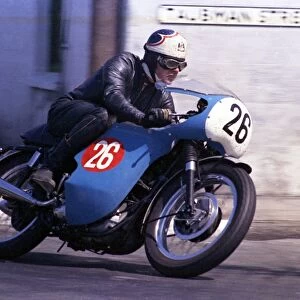 Tony Jefferies (Triumph) 1969 Production TT