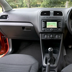2011 Volkswagen Polo SEL 1. 2 Tsi interior dashboard