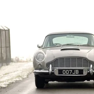 aston martin db5 007 james bond