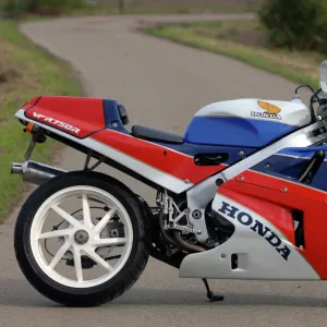 Honda VFR750R RC30