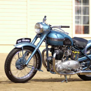 Triumph 650cc Thunderbird 1952 Blue