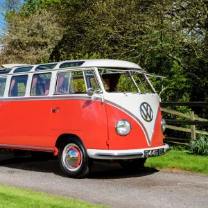 Volkswagen VW Classic Camper van (split-screen, 21-window Samba Bus), 1960, Orange, &