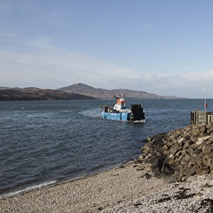 The Eilean Dhiura ferry crossing the Sound of Islay between the isalnds of Islay and Jura