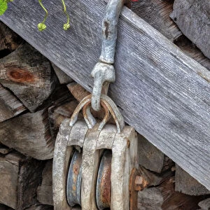 Antique block and tackle