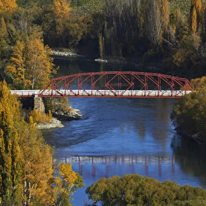Clyde Bridge and Clutha River, Clyde, Central Otago, South Island, New Zealand