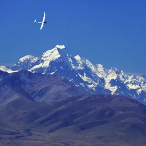 Gliders and Aoraki / Mt Cook, Mackenzie Country, South Island, New Zealand