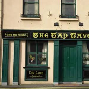 IRELAND, County Cork, Kinsale. The Tap Tavern