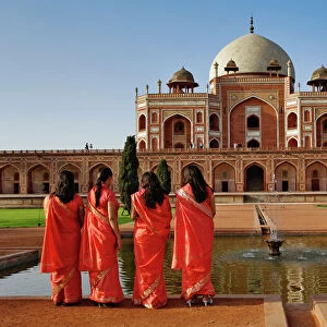 India Heritage Sites Pillow Collection: Humayun's Tomb, Delhi