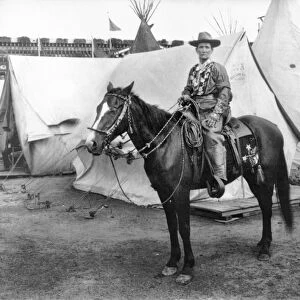 CALAMITY JANE (c1852-1903). NÔÇÜ e Martha Jane Canary Burke. American frontier character. Photographed on horseback, c1901