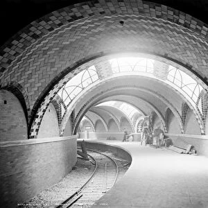 NEW YORK: SUBWAY STATION. Platform and track of the City Hall subway station in Manhattan