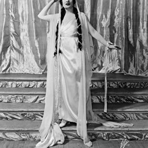 NORA BAYES (1880-1928). American actress, comedian, and singer
