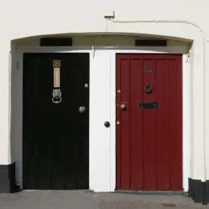 Porte Nere e Rosse Porte Nere e Rosse