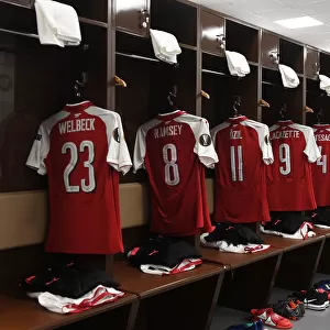 Arsenal FC - Behind the Scenes: Changing Room before CSKA Moskva UEFA Europa League Quarterfinal