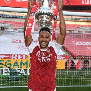 Arsenal Lift FA Cup Against Chelsea in Empty Wembley Stadium