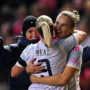 Arsenal Women Celebrate Super League Victory: Beth Mead and Vivianne Miedema's Emotional Moment