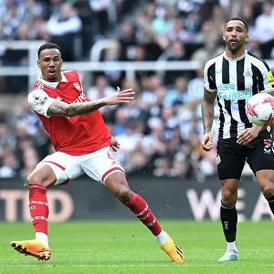 Arsenal 2022-23 Collection: Newcastle United v Arsenal 2022-23