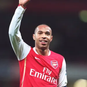 Thierry Henry (Arsenal) celebrates at the end of the match