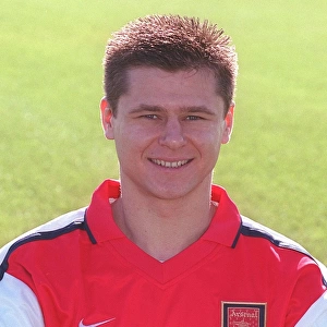 Tomas Danilevicius (Arsenal), Arsenal Training Ground, Shenley, Hertfordshire, 9 / 2 / 2001