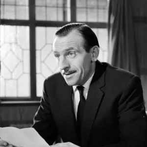 Leonard Rossiter in a scene from Billy Liar (1963)