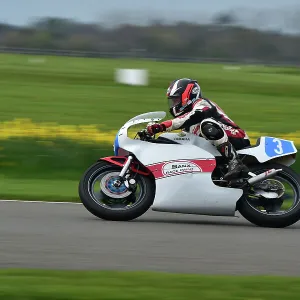 CM34 5220 Nick Bedford, Harris Yamaha TZ350G