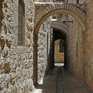 An alley in the Jewish Quarter of Old Jerusalem