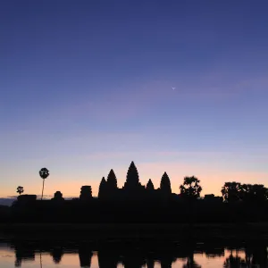 Angkor Wat temple at sunrise