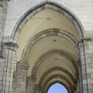 Arcade at the entrance of the Igreja do Sao Francisco church, Evora, UNESCO World Heritage Site, Alentejo, Portugal, Europe