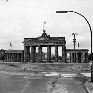 Brandenburg Gate Pillow Collection: Berlin Wall history