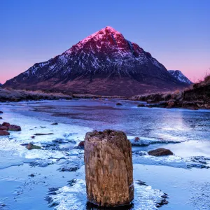 Buachaille Etive Mr dawn, Highlands of Scotland