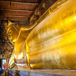 The giant reclining Buddha, Wat Pho temple Bangkok