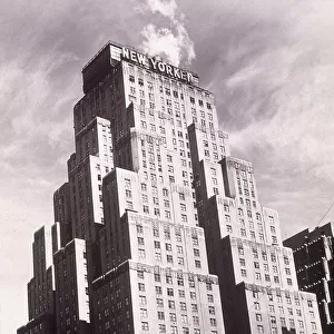 "Grand Old Lady", the Iconic Art Deco New Yorker Hotel