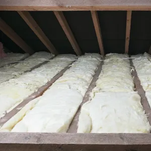 Insulation blanket in roof