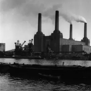 Iconic Art Deco Battersea Power Station