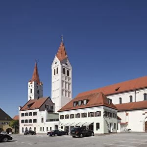 Minster of St. Castulus, and left, St. Johns Church, Moosburg, Upper Bavaria, Bavaria, Germany, Europe