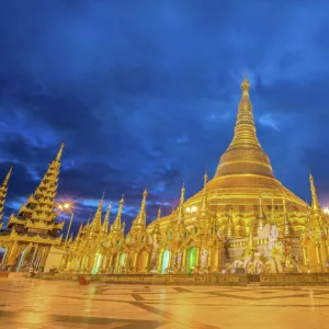 Shwedagon Pagoda before sunrise, Yangon, Myanmar