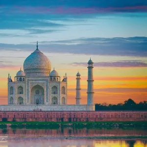 The Taj Mahal and the Yamuna River in Agra, India