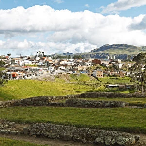 Townscape, Ingapirca ruins at the front, Ingapirca, Canar Province, Ecuador