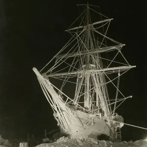 Popular Themes Photographic Print Collection: Antarctic Expedition