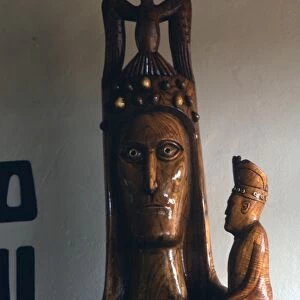 Easter Island - Birdman cult - Birdman carving in the guise of the Holy Ghost, descending