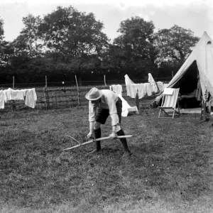 Harvesters camp at Weasenham, Norfolk, where schoolmasters and clergymen are helping