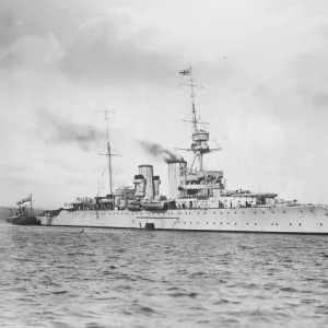 HMS Frobisher was a Hawkins-class heavy cruiser. 19 January 1927